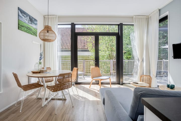 Photo 10 of Zuideruitweg 68-24