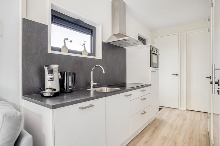 Photo 18 of Zuideruitweg 68-24