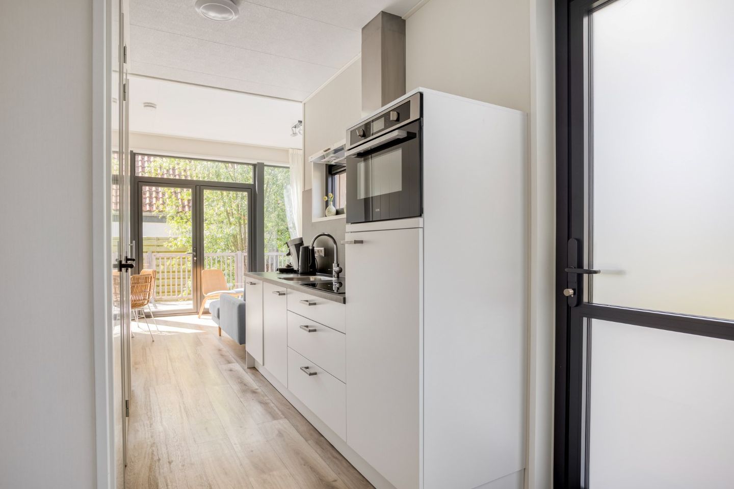 Foto 19 van Zuideruitweg 68-24