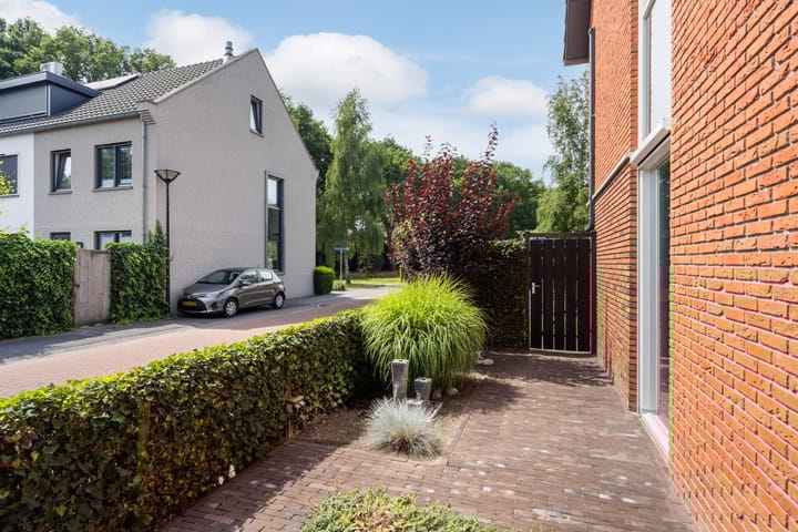 Photo 36 of Watersnipweide 94