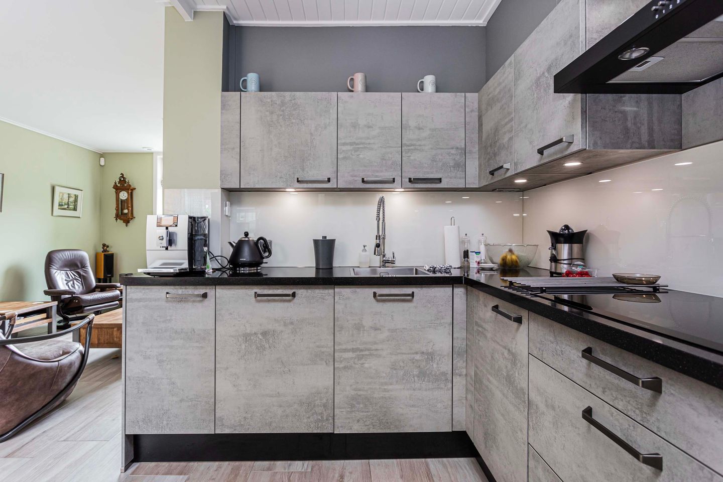 Foto 10 van Friezenstraat 1