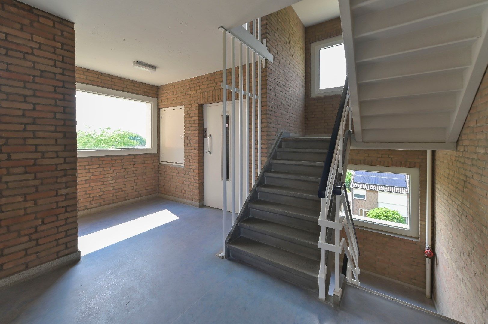 Foto 6 van Albert Cuypstraat 182