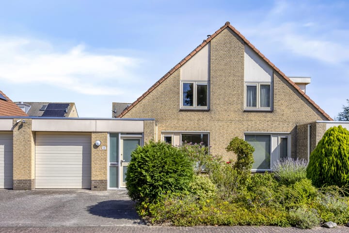 Photo 1 of Meester van Goerlestraat 14