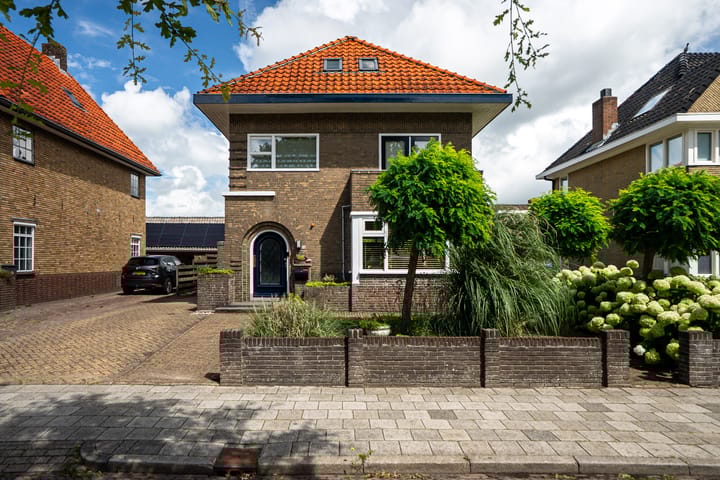 Photo 3 of Burgemeester Falkenaweg 51