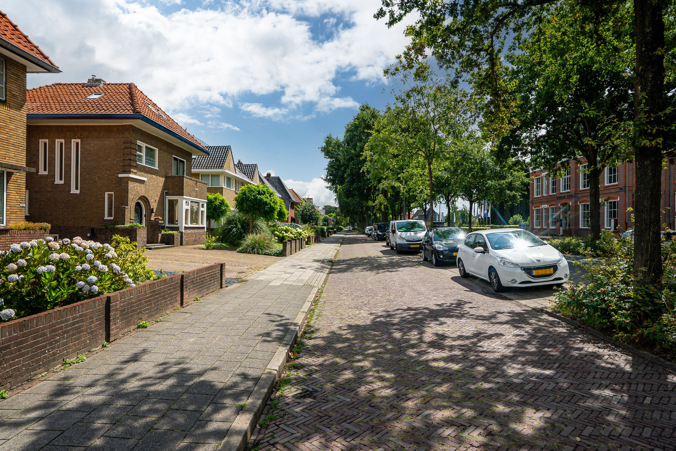 Foto 42 van Burgemeester Falkenaweg 51