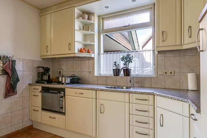 Foto 9 van Poelsweg 10