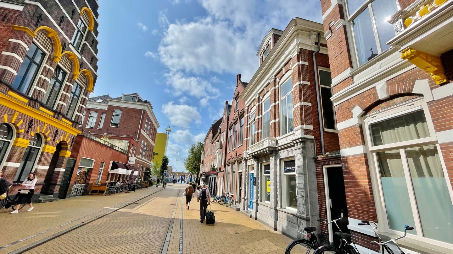 Bekijk foto 3 van Ubbo Emmiusstraat 13