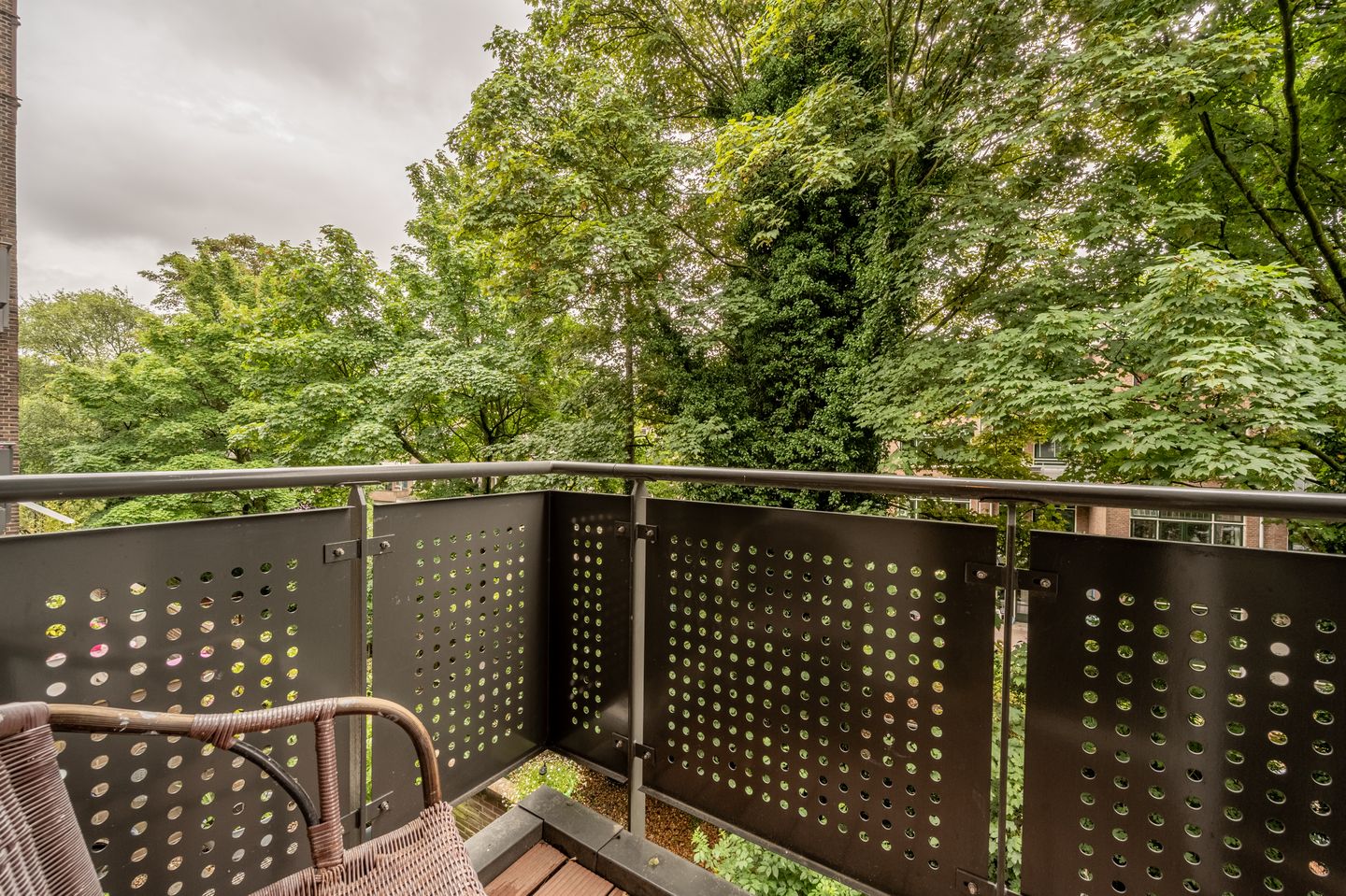 Photo 14 of Nieuwe Binnenweg 90-02L