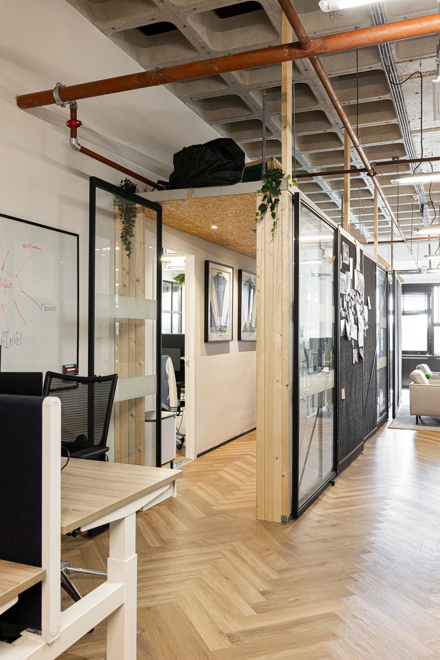 View photo 3 of Johan Huizingalaan 763-A