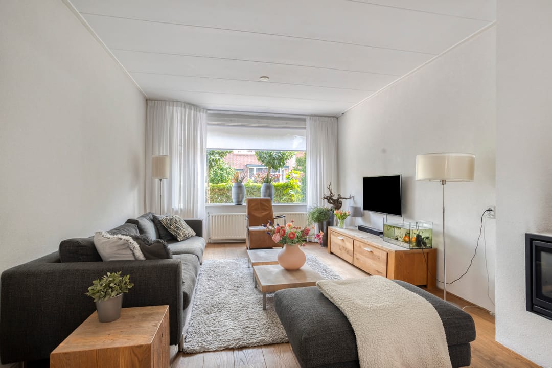 Photo 2 of van de Veldestraat 2