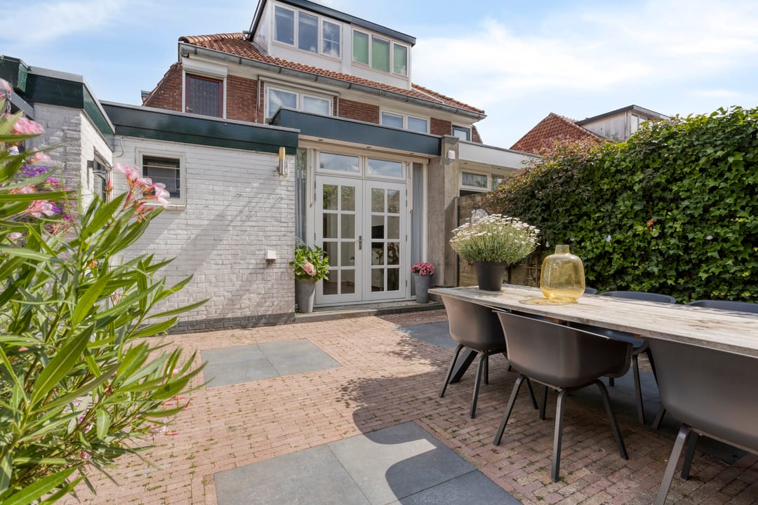 Photo 13 of van de Veldestraat 2