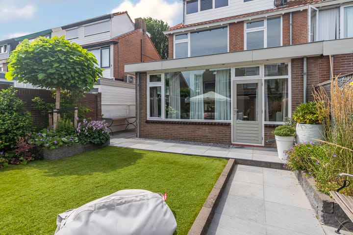 Foto 26 van Wassenaarstraat 12