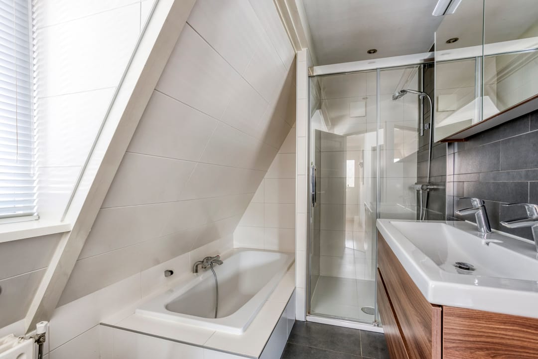 Photo 22 of van de Veldestraat 2