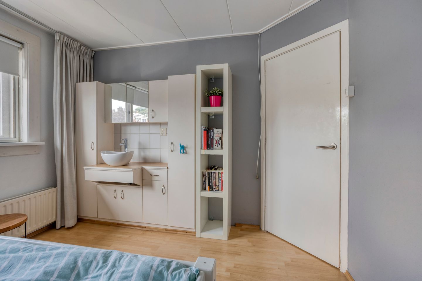 Photo 25 of van de Veldestraat 2