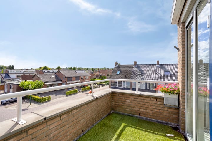 Foto 4 van Anna van Burenstraat 8-B