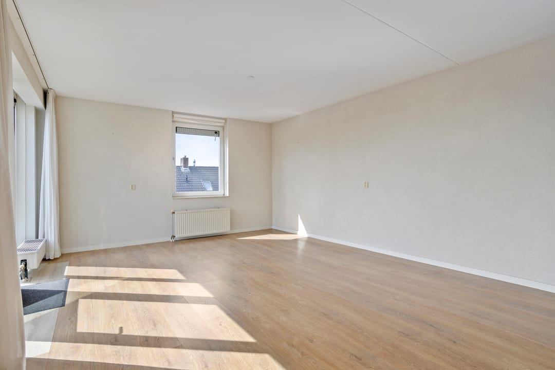 Foto 8 van Anna van Burenstraat 8-B