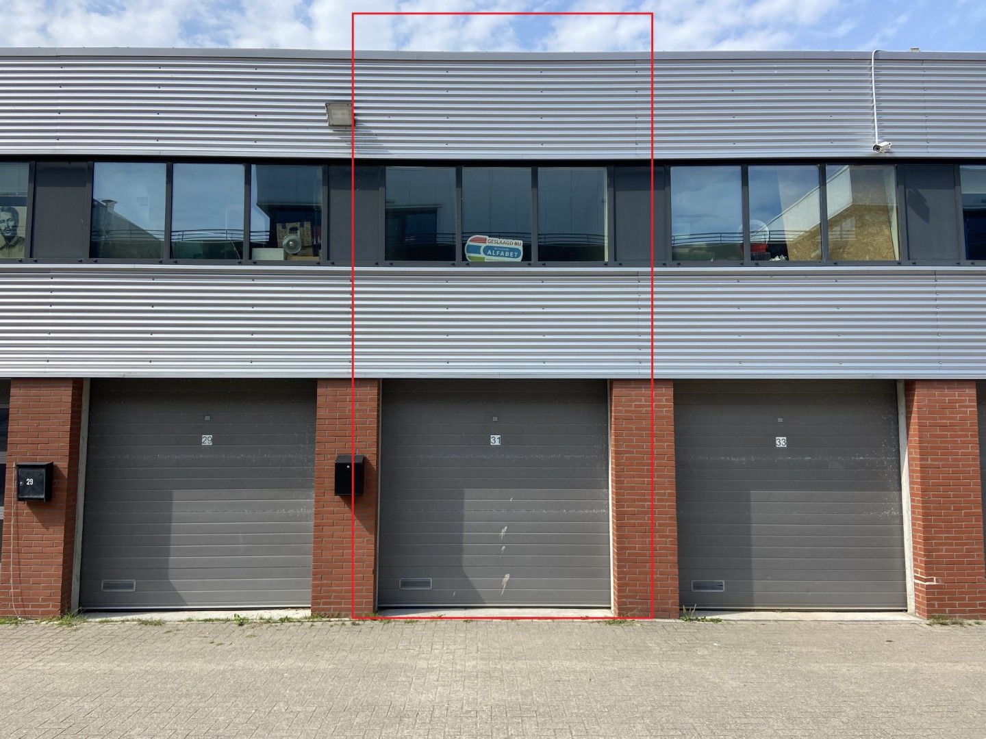 Bekijk foto 2 van Einthovenstraat 31