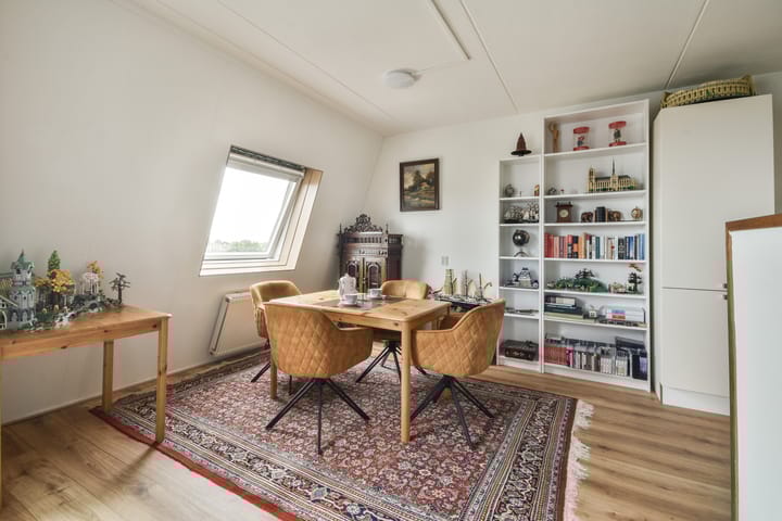 Foto 4 van de Raep 27