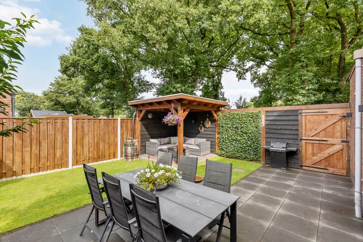 Photo 15 of Oetbrink 32