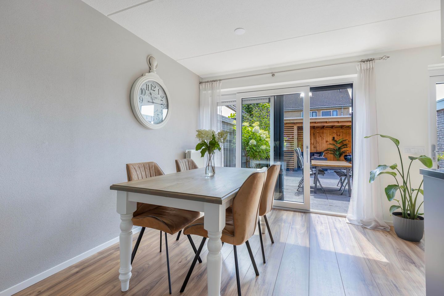 Foto 14 van Intang 12