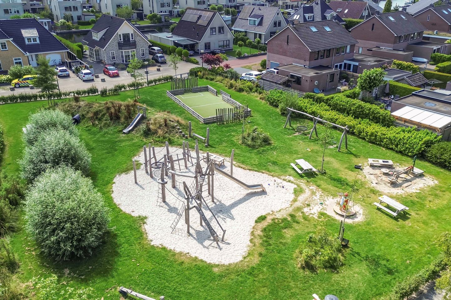 Foto 50 van Intang 12