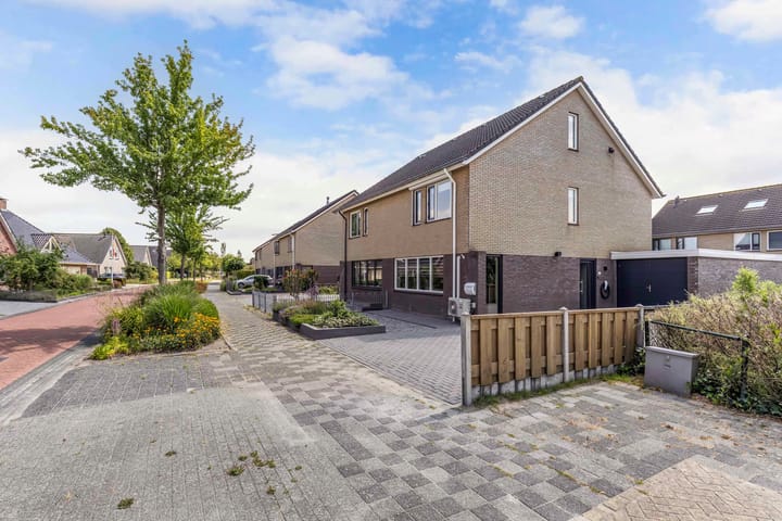 Foto 51 van Intang 12