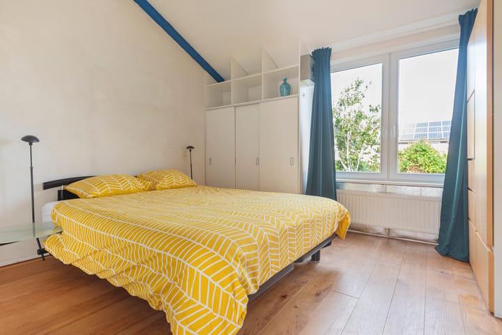 Foto 25 van Haya van Somerensingel 57