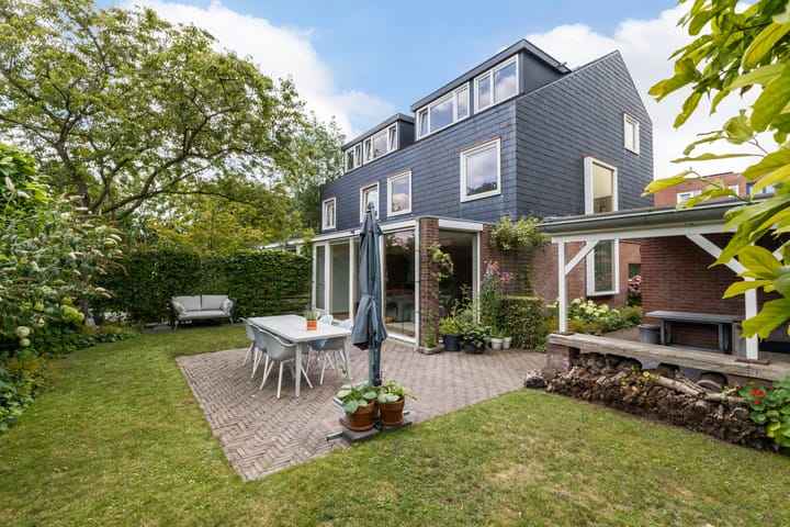 Foto 19 van Tjeerdsraklaan 1