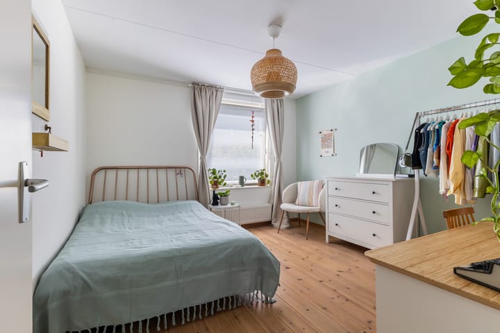 Foto 23 van Tjeerdsraklaan 1