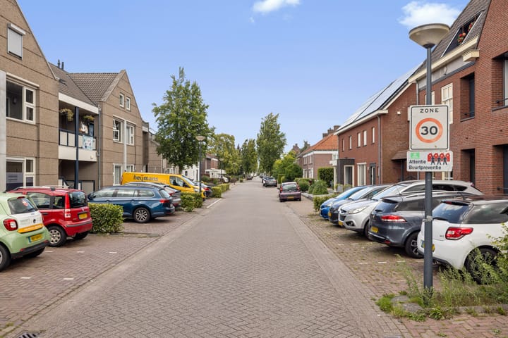 Foto 63 van Beukenlaan 8