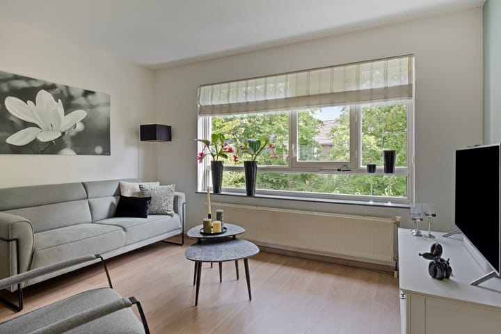 Photo 9 of Burgemeester Hendrixstraat 103