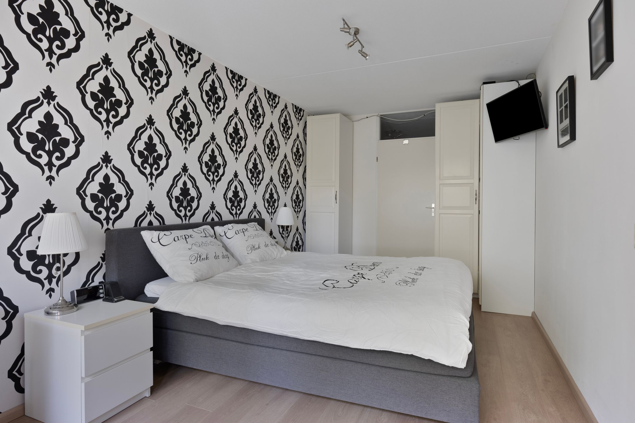 Foto 15 van Burgemeester Hendrixstraat 103