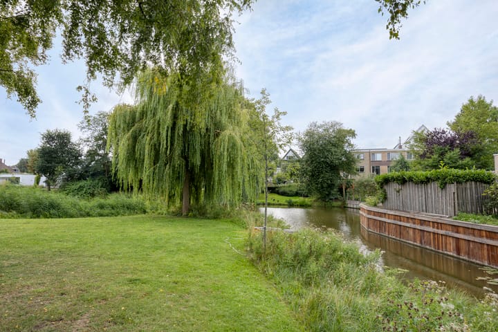 Photo 23 of Burgemeester Hendrixstraat 103