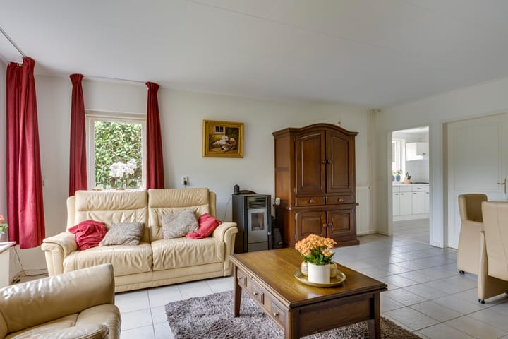 Photo 6 of Wilhelminastraat 2