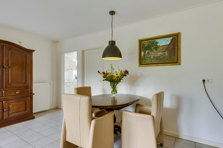 Photo 8 of Wilhelminastraat 2