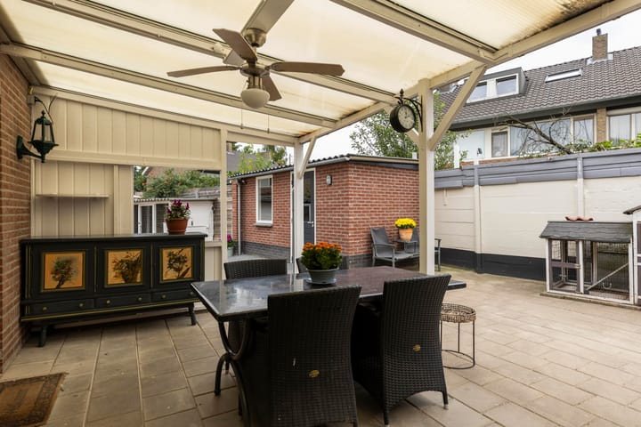 Photo 24 of Wilhelminastraat 2