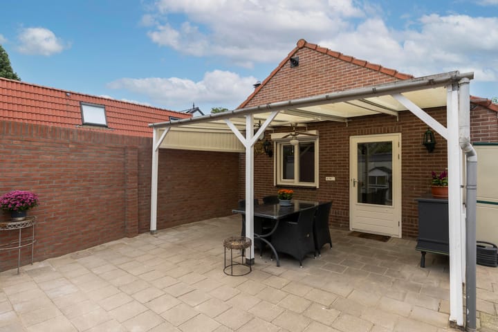 Photo 26 of Wilhelminastraat 2