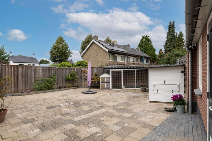 Photo 27 of Wilhelminastraat 2