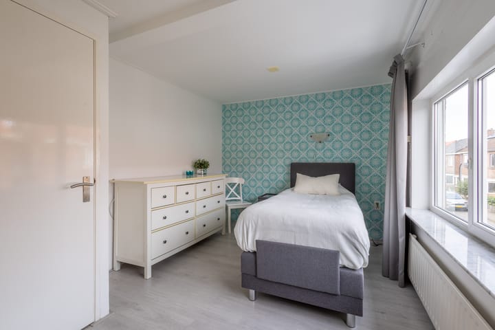 Foto 12 van Esdoornstraat 25