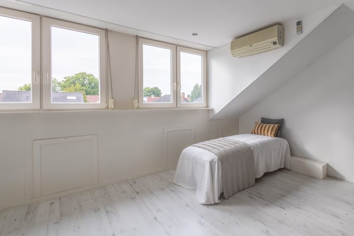 Foto 19 van Esdoornstraat 25