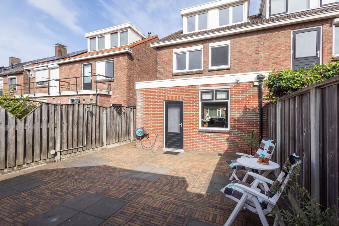 Photo 26 of Esdoornstraat 25
