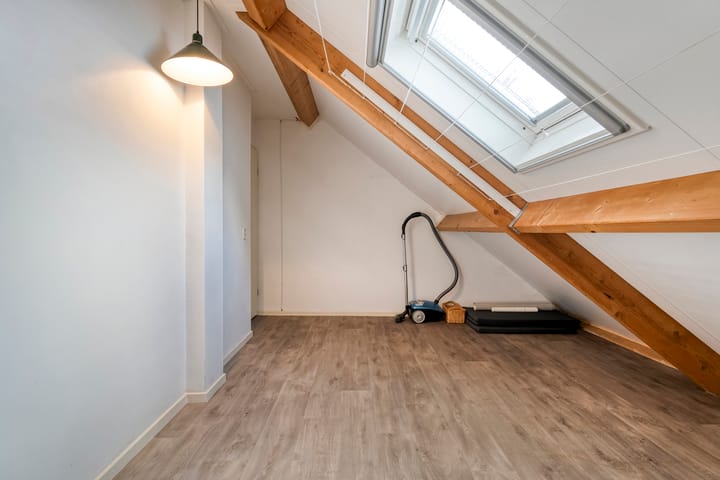 Foto 50 van Korhoen 33