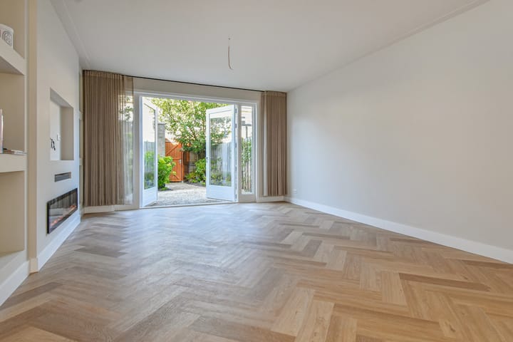 Photo 18 of Dr. R.J. Fruinstraat 50