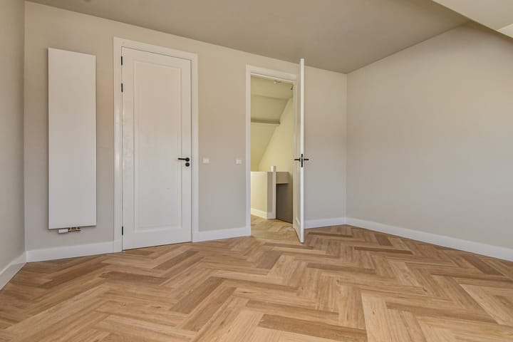 Photo 42 of Dr. R.J. Fruinstraat 50