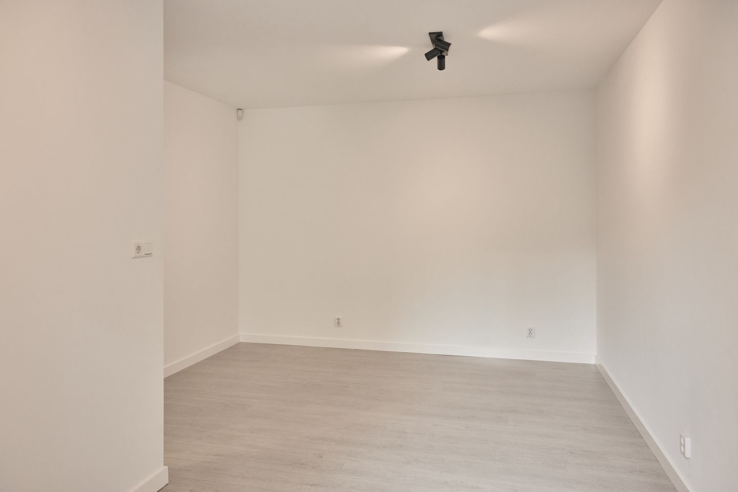 Foto 20 van Meeuwenlaan 106-C