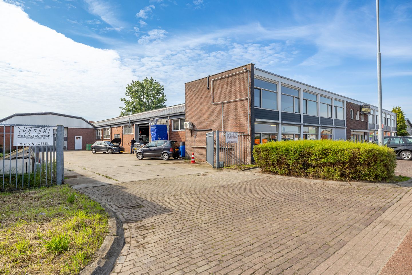 Bekijk foto 3 van Industrieweg 27
