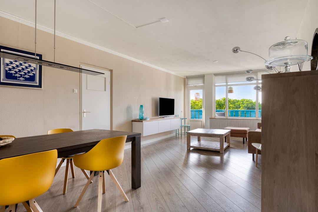 Foto 8 van Lauwerszeeweg 19