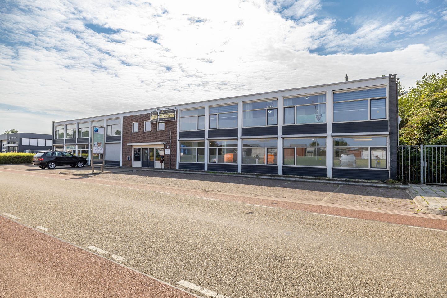 View photo 2 of Industrieweg 27