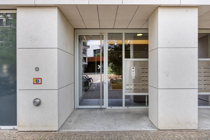 Foto 5 van Kanseliersplein 61