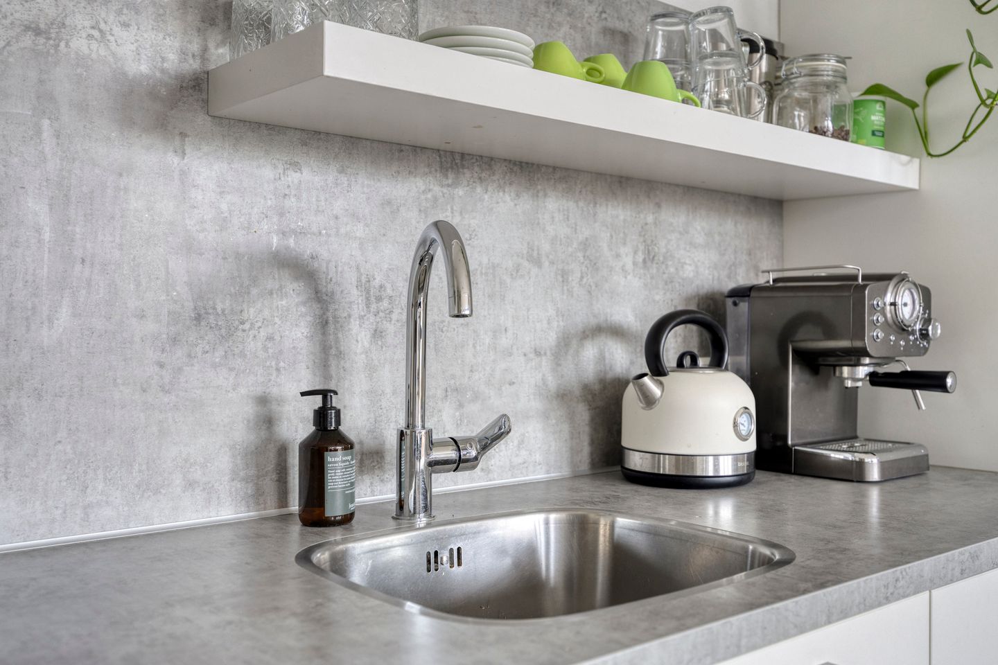 Foto 14 van Kanseliersplein 61